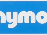 une enseigne portant l'inscription « Playmobil » sur la façade d'un immeuble