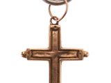 Une image représentant une croix figure sur un porte-clés