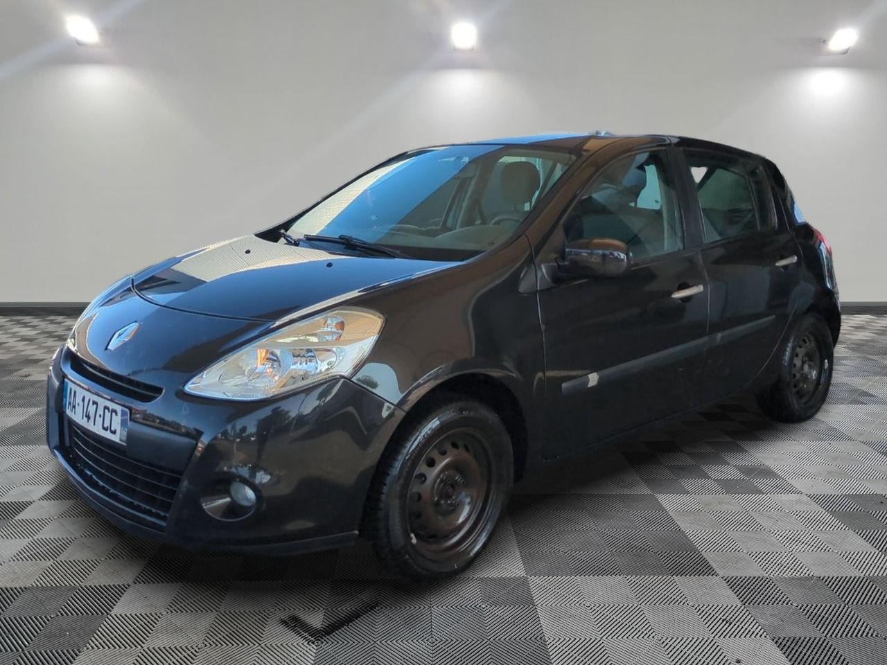 Renault Clio III TCe 100 Eco2 Expression - Voiture d'occasion fiable