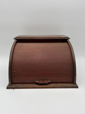 Range courrier/classeur à rideau en bois. Vers 1900 H : 21 x 33 x...