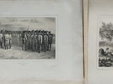 un vieux livre sur lequel figure la photo d'un groupe d'hommes debout devant une rangée de soldats