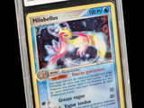 une image d'une carte Pokémon dans un étui en plastique