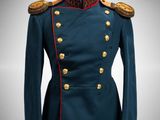 une veste militaire bleue sur un mannequin, un mannequin, un mannequin, un mannequin, un mannequin, un mannequin, un mannequin, un mannequin, un mannequin, un mannequin, un mannequin, un mannequin, un mannequin, un mannequin, un mannequin, un mannequin, un mannequin, un mannequin, un mannequin, un mannequin, un mannequin, un mannequin, un mannequin, un mannequin, un mannequin, un mannequin, un mannequin, un mannequin, un mannequin, un mannequin, un mannequin, un mannequin, un