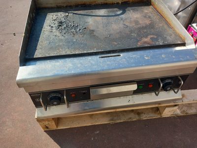 Plancha éléctrique Combisteel -380 V - Dim.