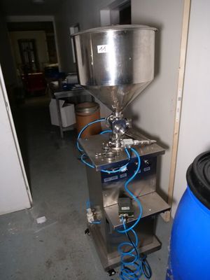 l'image d'une machine installée dans une pièce