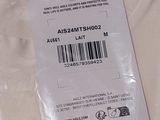 a white shirt with a tag on it that says airismsho2
