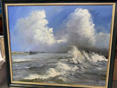 une photo d'un tableau représentant une vague venant s'écraser sur le rivage