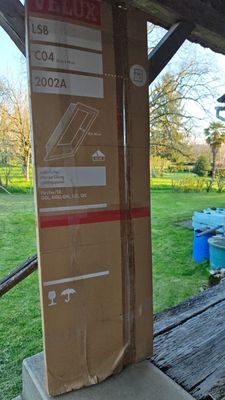 Lot de 5 paires d'entourages de Velux LOT A RETIRER SUR REND…