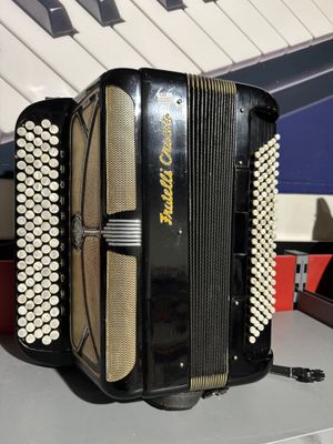 Accordéon d'occasion FRATELLI CROCIO noir. - Photo 1