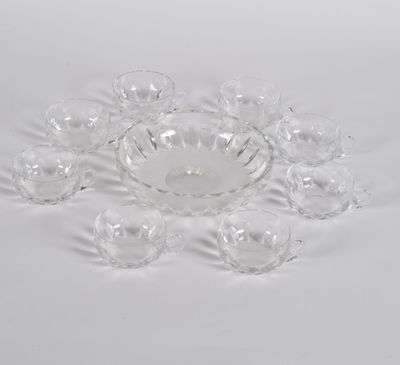SAINT LOUIS : Service à crème en cristal taillé comprenant :…