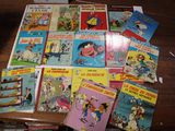 de nombreux livres pour enfants posés ensemble sur une table