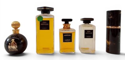 LANVIN Ensemble de quatre flacons Eau Arpège factices, dont …