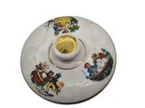 a picture of a white and gold plate with a design on it