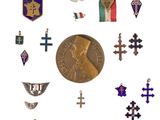 de nombreux types différents de pin's religieux sur fond blanc