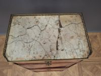 Petit secrétaire rectangulaire en bois plaqué ouvrant par qu… (photo 2)