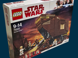 une boîte contenant un ensemble Lego Star Wars