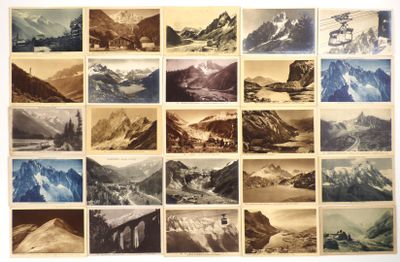 une vieille photo issue d'une série de clichés représentant des montagnes et des vallées