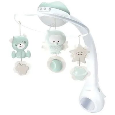 un mobile pour lit de bébé avec des oursons suspendus