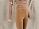 haut et legging couleur chair sur un mannequin, mannequin, mannequin, mannequin, mannequin, mannequin, mannequin, manne