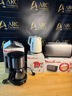 Lot Moulinex d’une cafetière à filtre, une bouilloire et un …