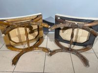 Paire de tabourets curule en bois sculpté de têtes de cygne … (photo 6)