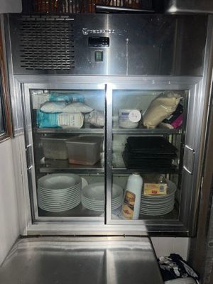 1 vitrine réfrigérée positive à poser TECHFRIGO ouvrant par …