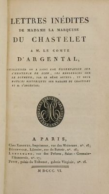 un vieux livre sur lequel figure l'image en noir et blanc d'une pièce de monnaie