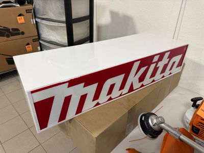 2 Enseignes publicitaires lumineuses "MAKITA" horizontale po…