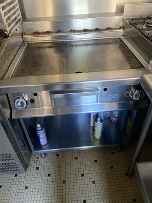 Plancha gaz HORECA Neuf 2018 Vente à l'Hôtel des ventes - 26…