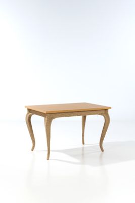 une image représentant une petite table en bois posée sur une surface blanche
