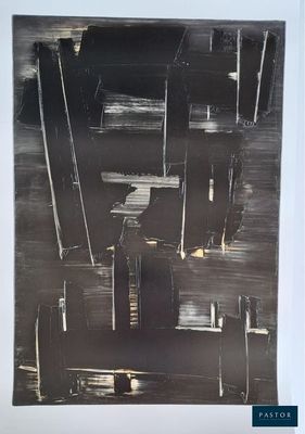 une photo d'un tableau en noir et blanc accroché au mur