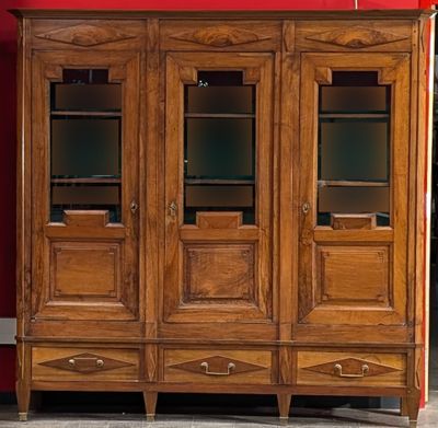 Bibliothèque de style Louis XVI / Directoire ouvrant par 3 p…