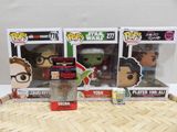 three star wars pop vinyl figures are on display in a display case