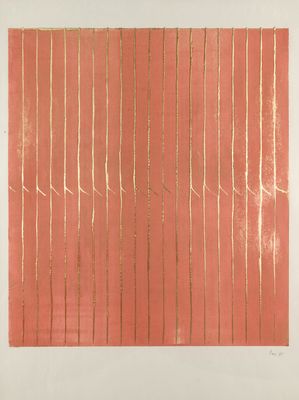 une image représentant un tableau avec des lignes dorées sur fond rouge