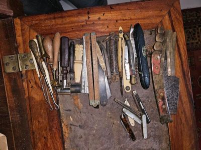 Ensemble de couteaux toutes tailles, dosettes à poudre et cr… - Photo 1