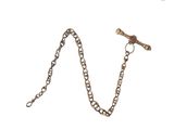 une image représentant un collier muni d'une chaîne