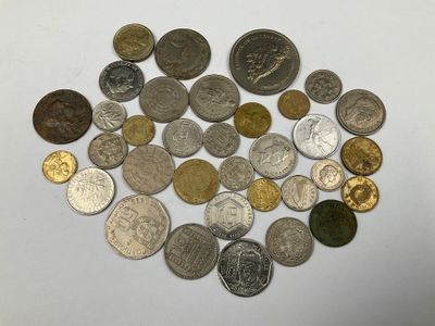 Lot de pièces courantes essentiellement française.
