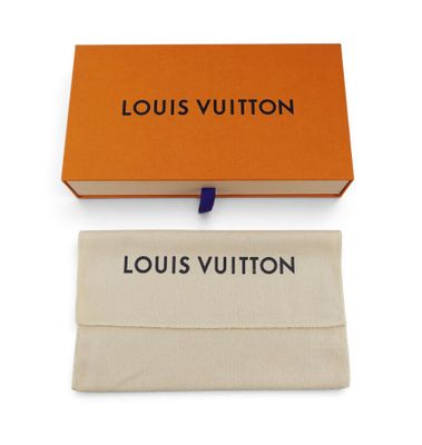 louis vuitton sunglasses case with pouch