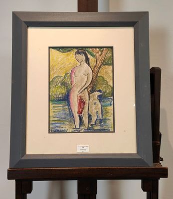 une photo d'un tableau représentant une femme et un chien, posé sur un chevalet