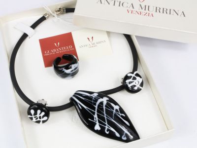 Antica Murrina Venezia - Ensemble comprenant : - Collier com…