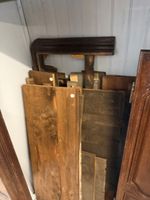 Armoire en chataîgner mouluré et sculpté à décor de rinceaux… (photo 5)