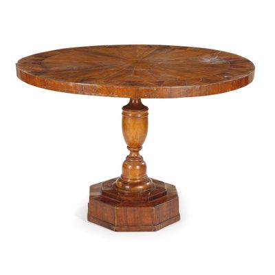 Table Centrale EN Noyer ET Bois D'Olivier PlaquÉ, 19e SIÈCle