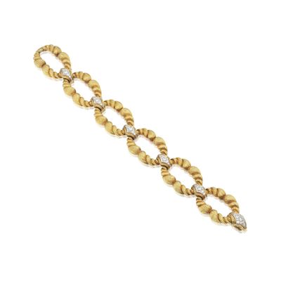 un bracelet en or et diamants