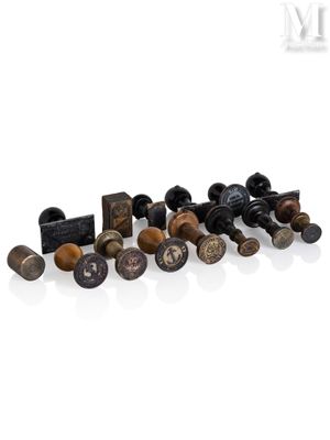 several different types of screws and screws on a white surface