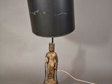 an image of a lamp with a black shade on it