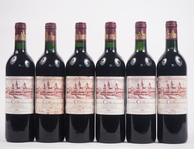 six bouteilles de vin rouge alignées