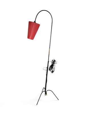 an image of a lamp that is on a tripod