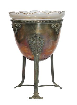 VIDE-POCHE ou VASE ovoïde sur base tripode à décor d'agrafe …