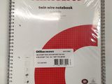 un cahier à spirales orné d'un logo rouge et blanc