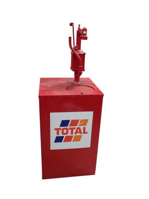 une boîte rouge sur laquelle est inscrit « total »